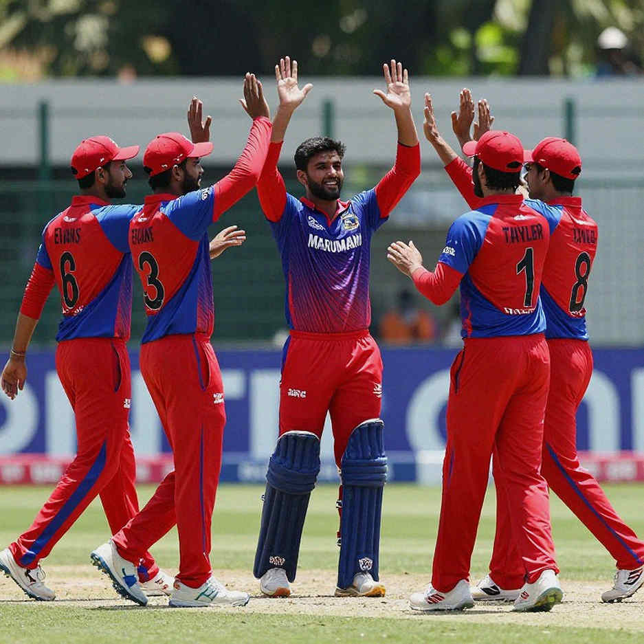 Thirty Off Thirty: The Seven Overs That Rewrote a World Cup Final Thirty Off Thirty: The Seven Overs That Rewrote a World Cup Final