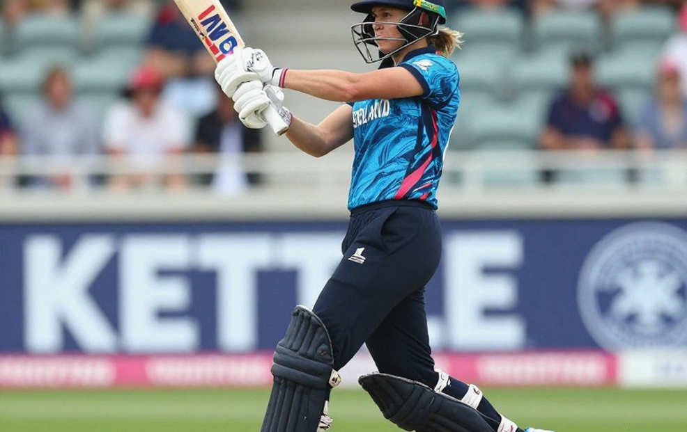 From 124/6 to 390 in Durban: Where Renshaw's Century Balances the Ledger — and Where 'Redemption' Does Not From 124/6 to 390 in Durban: Where Renshaw's Century Balances the Ledger — and Where 'Redemption' Does Not