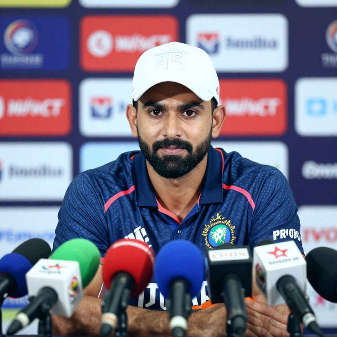 স্টিফেন ফ্লেমিং: ইংল্যান্ডের কোচ ইংরেজ হওয়া উচিত — কিন্তু কেন এই নিয়ম কখনও লেখা হয়নি? স্টিফেন ফ্লেমিং: ইংল্যান্ডের কোচ ইংরেজ হওয়া উচিত — কিন্তু কেন এই নিয়ম কখনও লেখা হয়নি?