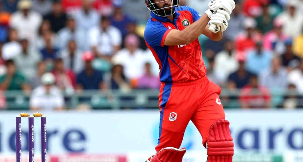 Masood's Calf, the 9 November Clock: A Soft-Tissue Ledger Inside a Two-Match Series Masood's Calf, the 9 November Clock: A Soft-Tissue Ledger Inside a Two-Match Series
