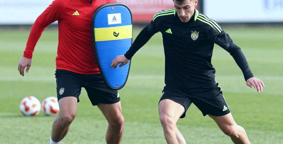Gandolfi Began With the Clean Sheet: The Real Clue Inside León's Two-Year Deal Gandolfi Began With the Clean Sheet: The Real Clue Inside León's Two-Year Deal