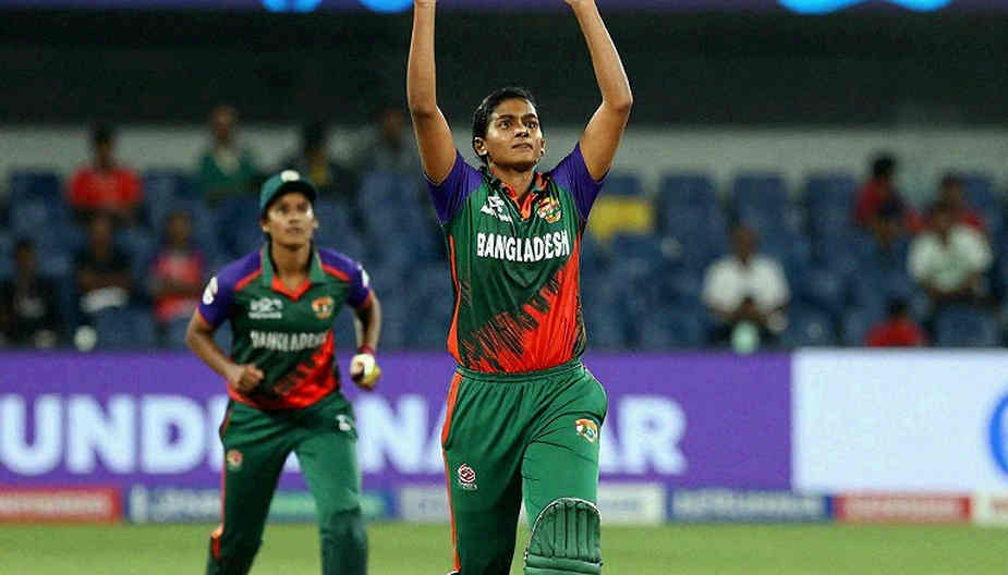 ৭৭.২ ওভারে ৩৭০: ইসলামাবাদের ফ্ল্যাট ডেকে ফারুকের ১৩০ কতটা বিশ্বাসযোগ্য ৭৭.২ ওভারে ৩৭০: ইসলামাবাদের ফ্ল্যাট ডেকে ফারুকের ১৩০ কতটা বিশ্বাসযোগ্য