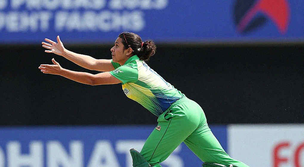 The Nine-Point Gap: Two Holes Sydney Thunder's Rebuild Has Not Yet Filled The Nine-Point Gap: Two Holes Sydney Thunder's Rebuild Has Not Yet Filled