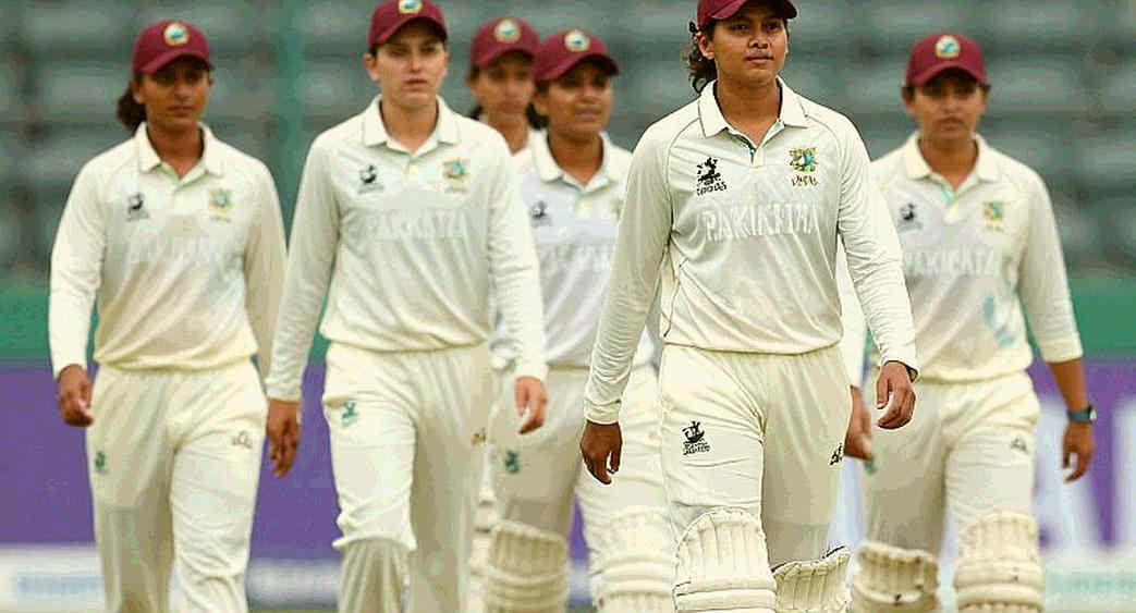 চায়ের বিরতিতে ২৩০ রানের লিড: মুশফিক-শান্ত জোড়ার মেরামতের আড়ালে লুকিয়ে থাকা ফাটল চায়ের বিরতিতে ২৩০ রানের লিড: মুশফিক-শান্ত জোড়ার মেরামতের আড়ালে লুকিয়ে থাকা ফাটল
