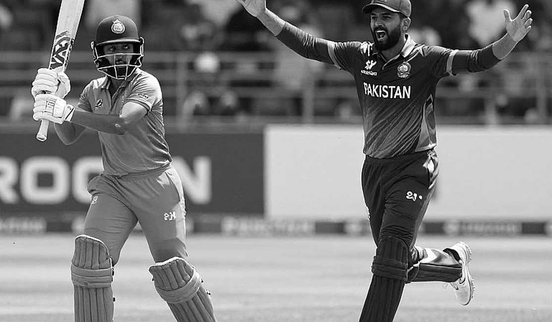 Mumbai Indians' Backroom Reset: Two Ex-India Cricketers in the Race, T Dilip Tipped for Fielding Coach — Auditing a Sourceless Brief Mumbai Indians' Backroom Reset: Two Ex-India Cricketers in the Race, T Dilip Tipped for Fielding Coach — Auditing a Sourceless Brief