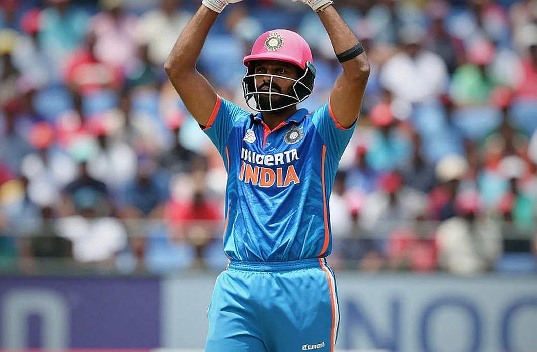 হ্যাগলি ওভালের শেষ বল: ৩০০তম ম্যাচের আলোয় ঢাকা পড়া ৭০/৫-এর ধস হ্যাগলি ওভালের শেষ বল: ৩০০তম ম্যাচের আলোয় ঢাকা পড়া ৭০/৫-এর ধস