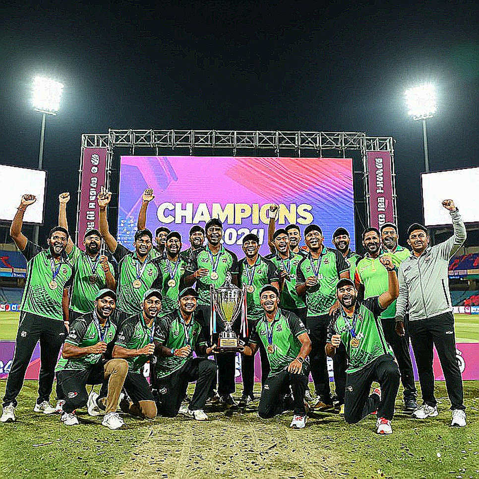 স্ক্যান পরিষ্কার, তবু বল নয়: নাহিদ রানার পিঠ, একটি কন্ডিশনাল ডিসেম্বর এবং বাংলাদেশের পেস-দারিদ্রের হিসাব স্ক্যান পরিষ্কার, তবু বল নয়: নাহিদ রানার পিঠ, একটি কন্ডিশনাল ডিসেম্বর এবং বাংলাদেশের পেস-দারিদ্রের হিসাব